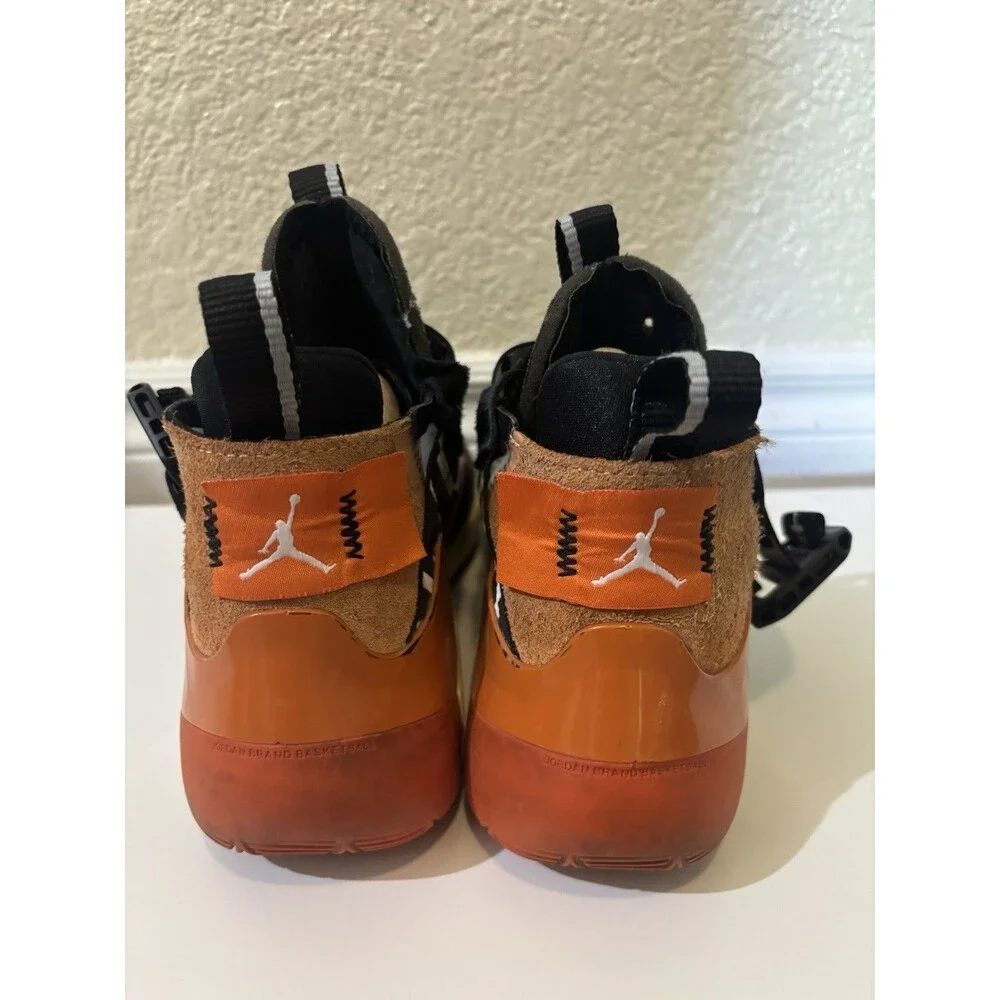 Nike Jordan Defy SP Black Orange CJ7698-008 Men’s Size 7.5 Used Authentic
